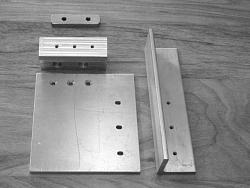 Band Saw Out Feed Table-07-parts-ready-assemble.jpeg