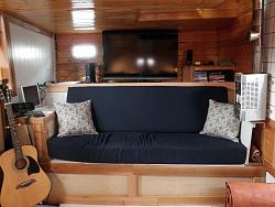 BoatBuilds.net: Houseboat by Damon and Madlav-somedaylady5.jpg