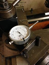 Dial indicator for lathe quick change tool post - no dovetails!!-img_1632.jpg