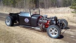 HotRodBuilds.net: 1926 Ford Model T Roadster by toms26t-snke.jpg