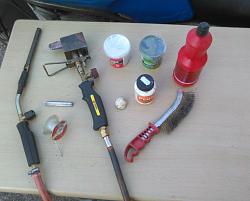 HOW TO REPAIR  YOUR  BIKE 'S OLD  FUEL  TANK-4.jpg