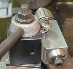 Lathe drilling from the toolpost. - HomemadeTools.net