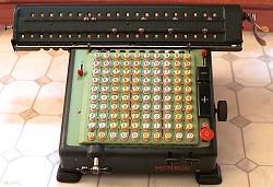 Odhner Arithmometer pinwheel calculator - video-monroe-calculator1.jpg