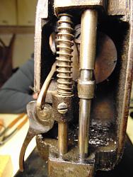 Trouble with old sewing machine-dsc02049_1600x1200.jpg