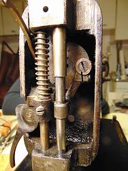 Trouble with old sewing machine-dsc02050_1600x1200.jpg