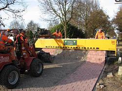 Walkway brick laying machine - GIF-tiger-stone_1.jpg