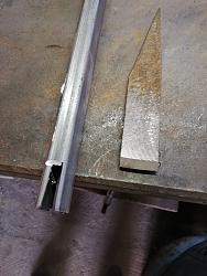 WELDING SLAG CHIPPING HAMMER FROM AN OLD FILE.-img_20190415_113729.jpg