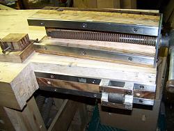 Woodworking workbench-wwbench02_viseinside.jpg