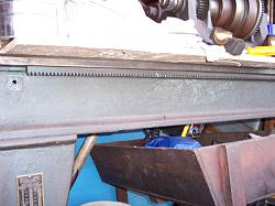 members/resident-hazard/albums/south-bend-model-o-lathe-before/2531-left-lathe-bed.jpg