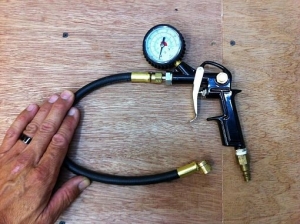 bicycle tyre inflator