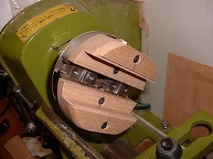 Homemade Two-Jaw Chuck Attachment - HomemadeTools.net