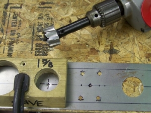 Homemade Hole Saw Drilling Guides - HomemadeTools.net