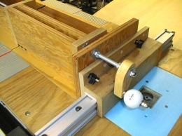 Homemade Box Joint Jig - HomemadeTools.net